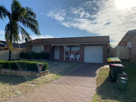10 Bluff Street, Green Valley, NSW 2168