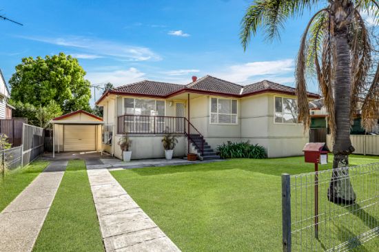 10 Canara Place, Smithfield, NSW 2164