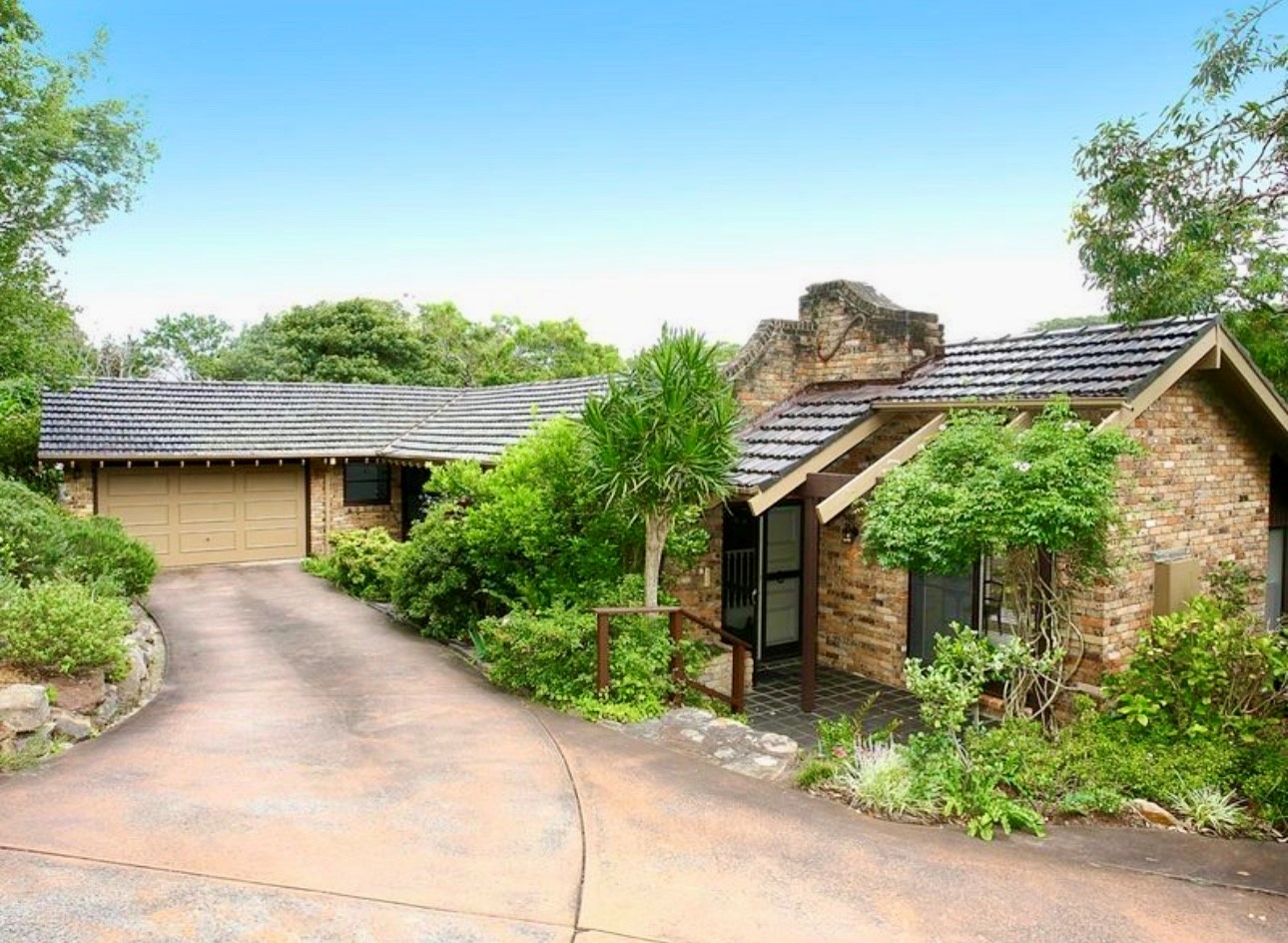 10 Cherry Place, Castle Cove, NSW 2069 10 Cherry Place, Castle Cove, NSW 2069