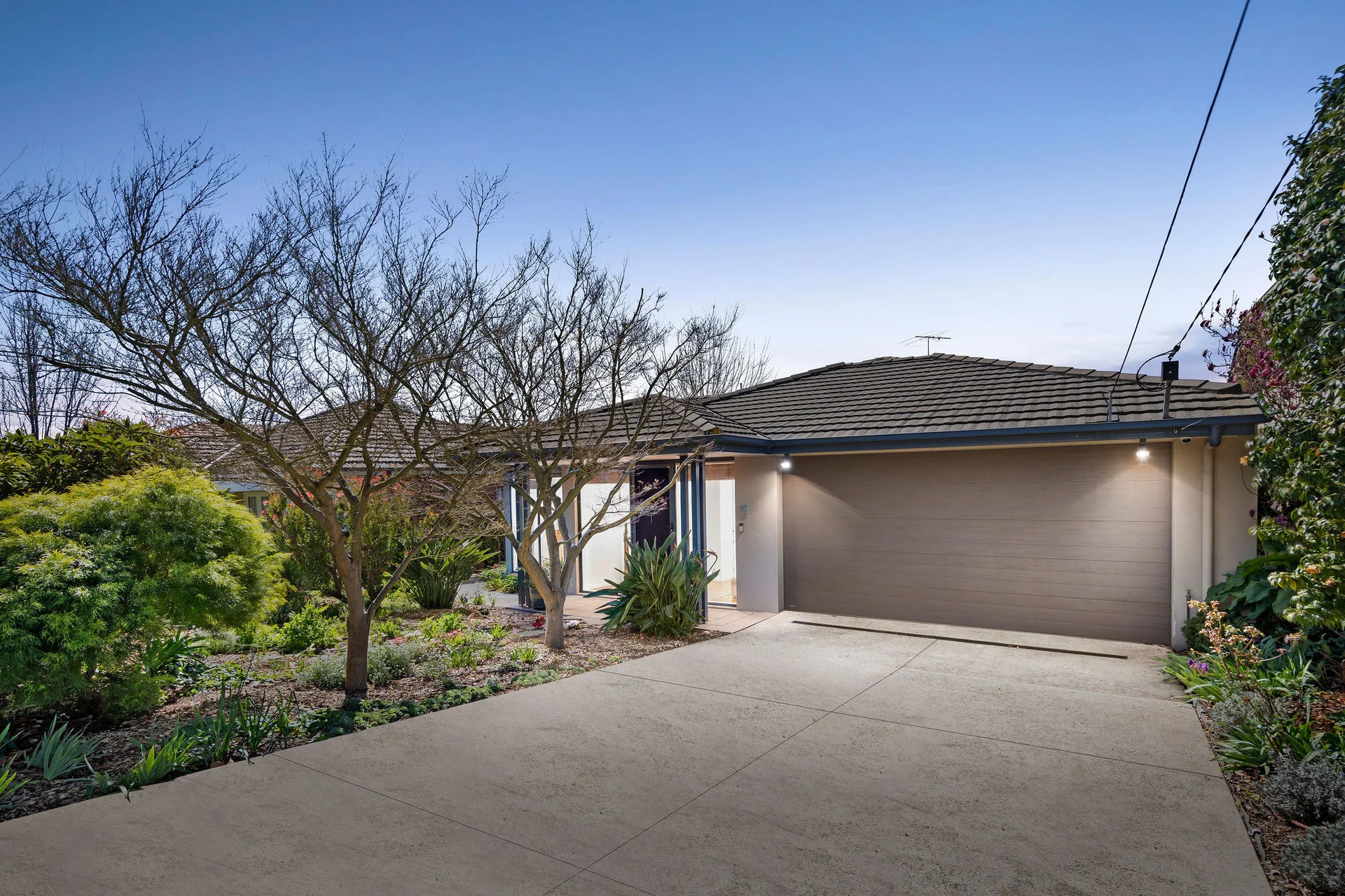 10 Collegian Avenue, Strathmore, Vic 3041