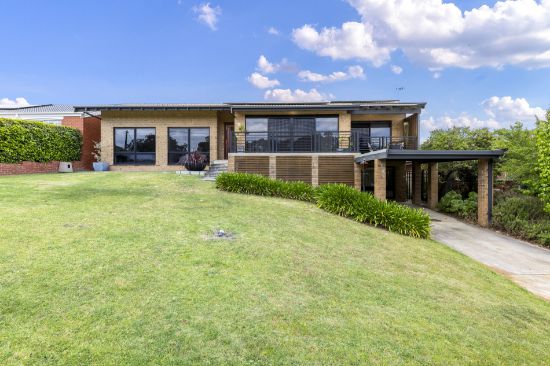 10 Delmonte Close, Fairview Park, SA 5126