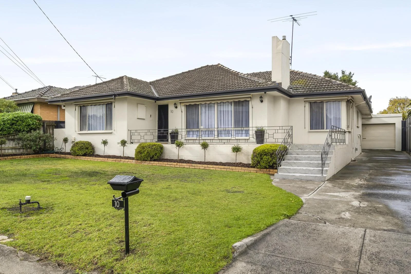 10 Diamond Street, Essendon West, Vic 3040