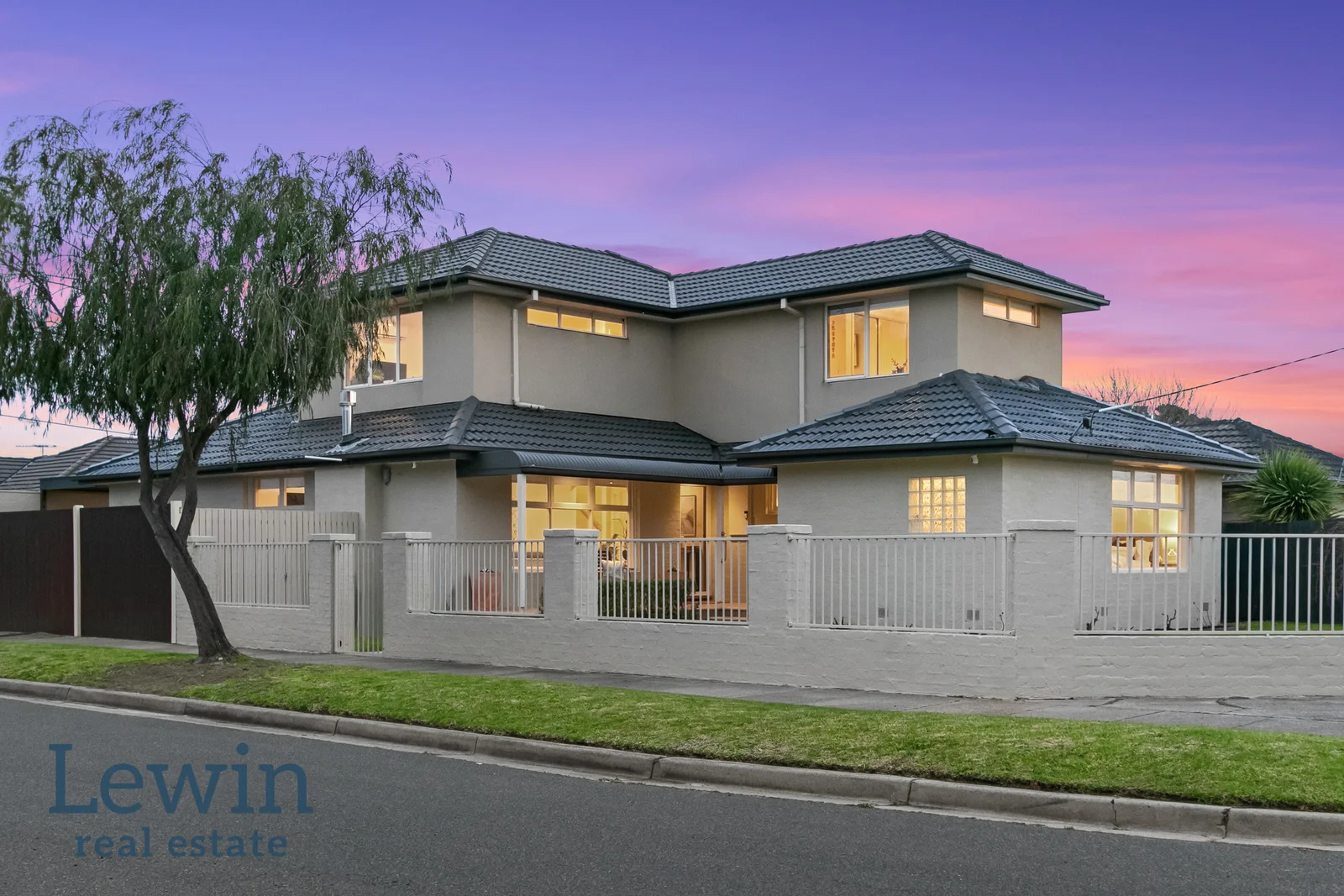 10 Eila Close, Cheltenham, Vic 3192