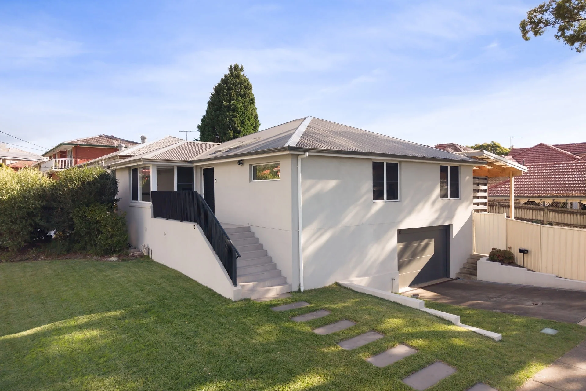 10 Garden Grove, Beverly Hills, NSW 2209