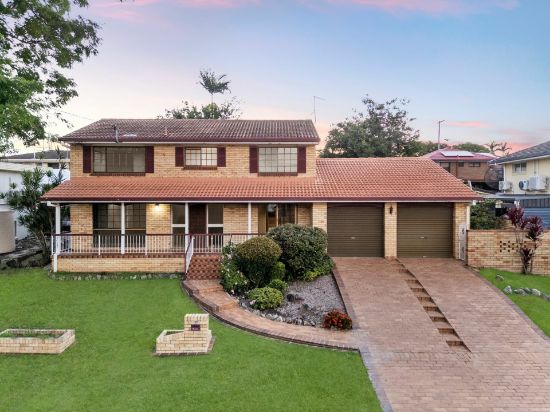 10 Genoa Street, MacGregor, Qld 4109