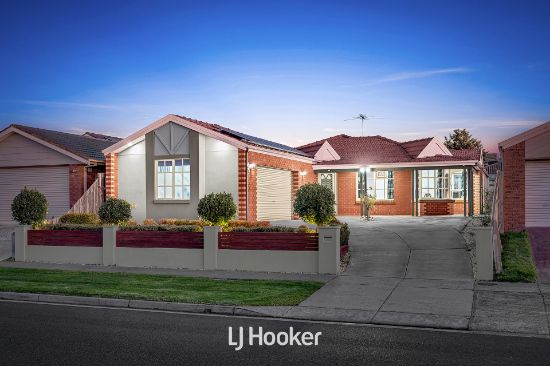 10 Hamilton Drive, Cranbourne North, Vic 3977