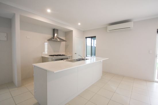 10 Jesla Street, Madeley, WA 6065