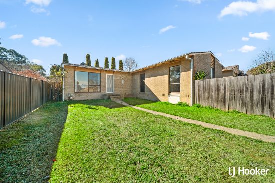 10 Kerr Place, Charnwood, ACT 2615
