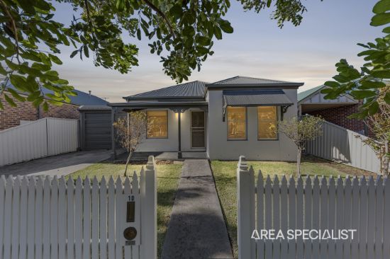 10 Macalister Place, Pakenham, Vic 3810