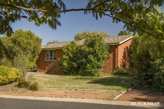 10 Maloney Street, Wanniassa, ACT 2903