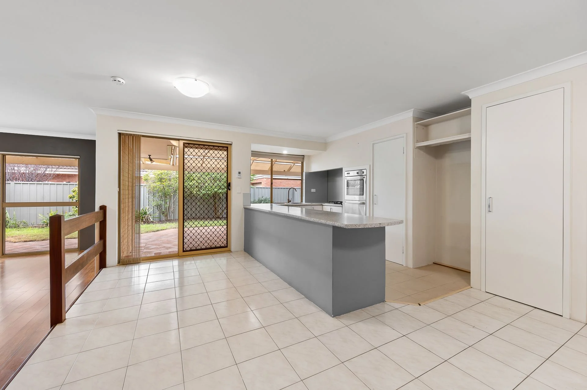 10 McMahon Way, Kardinya WA 6163
