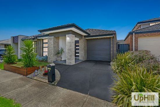 10 Mill Circuit, Clyde North, Vic 3978