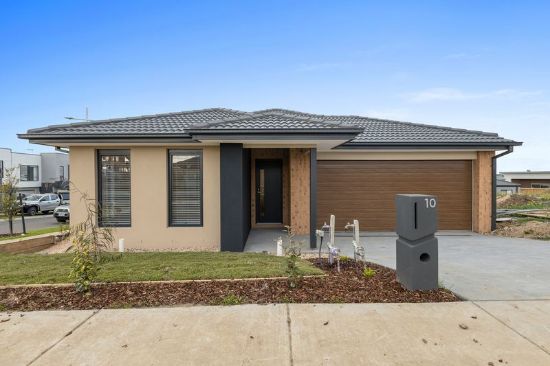 10 Mollyan Avenue, Charlemont, Vic 3217