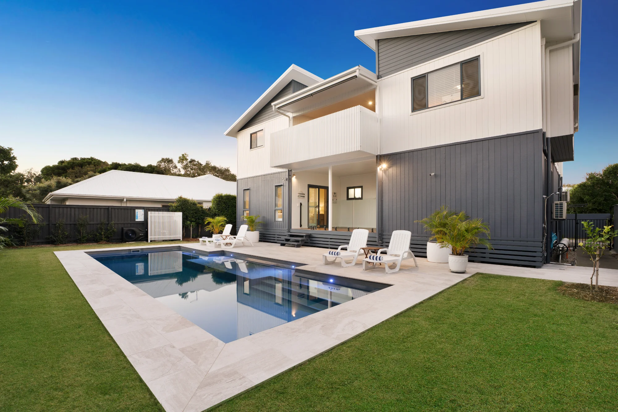 10 North Beach Place, Mudjimba, Qld 4564