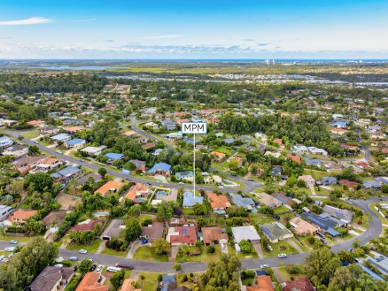 10 Pago Terrace, Pacific Pines, Qld 4211