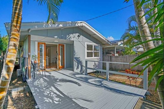 10 Second Ave, Palm Beach, Qld 4221