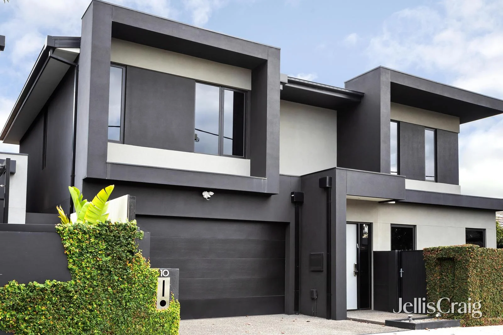 10 Selkirk Avenue, McKinnon, Vic 3204