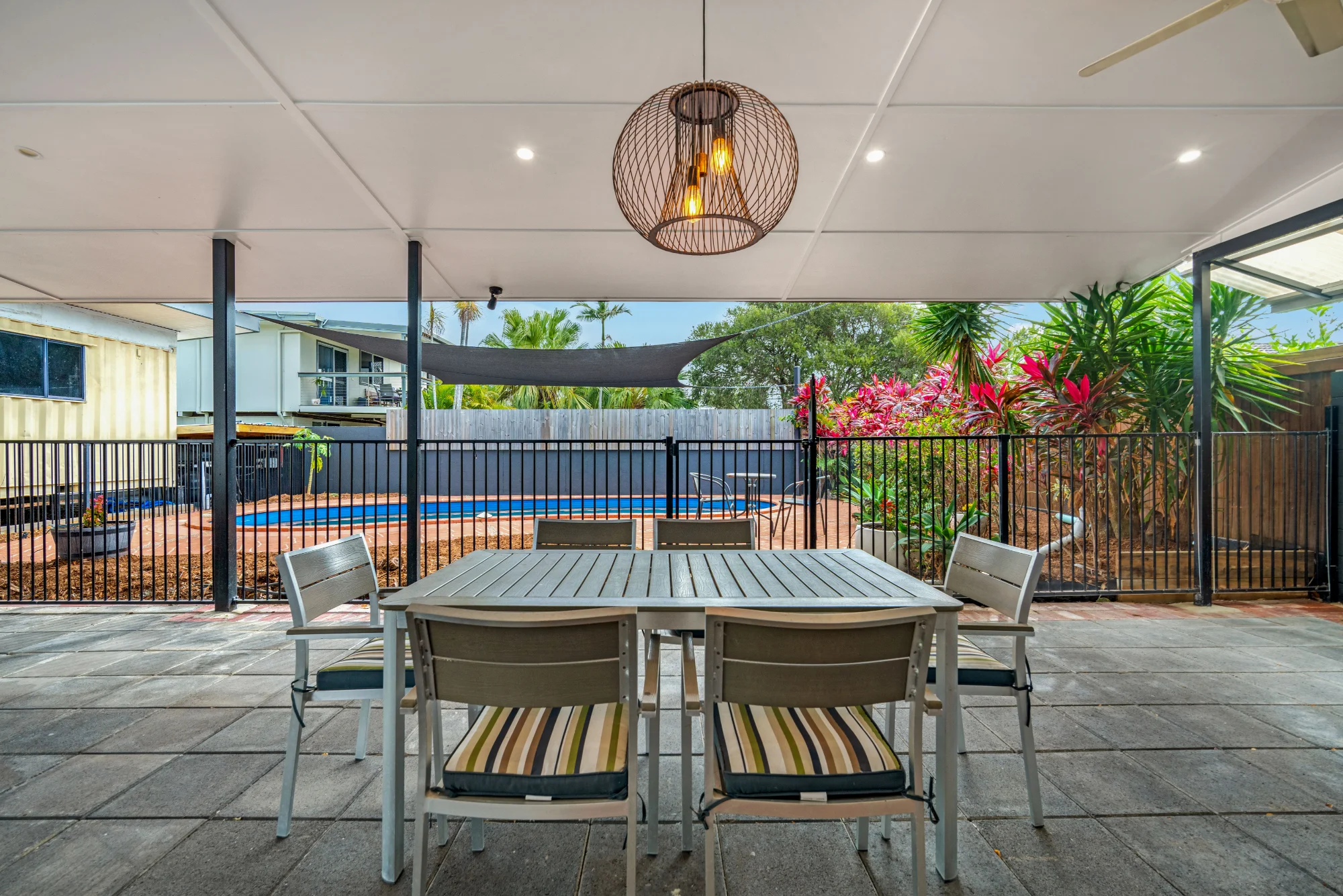 10 Selwyn Street, Cranbrook, Qld 4814