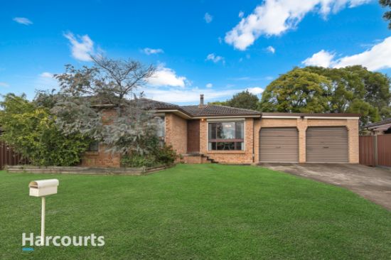 10 Solander Drive, St Clair, NSW 2759