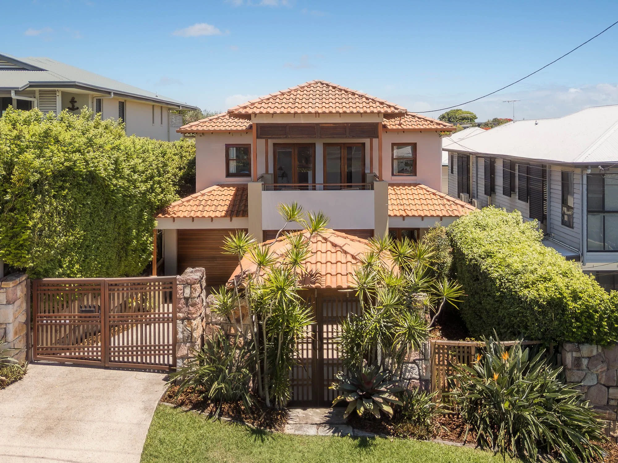 10 Thorpe Street, Balmoral QLD 4171