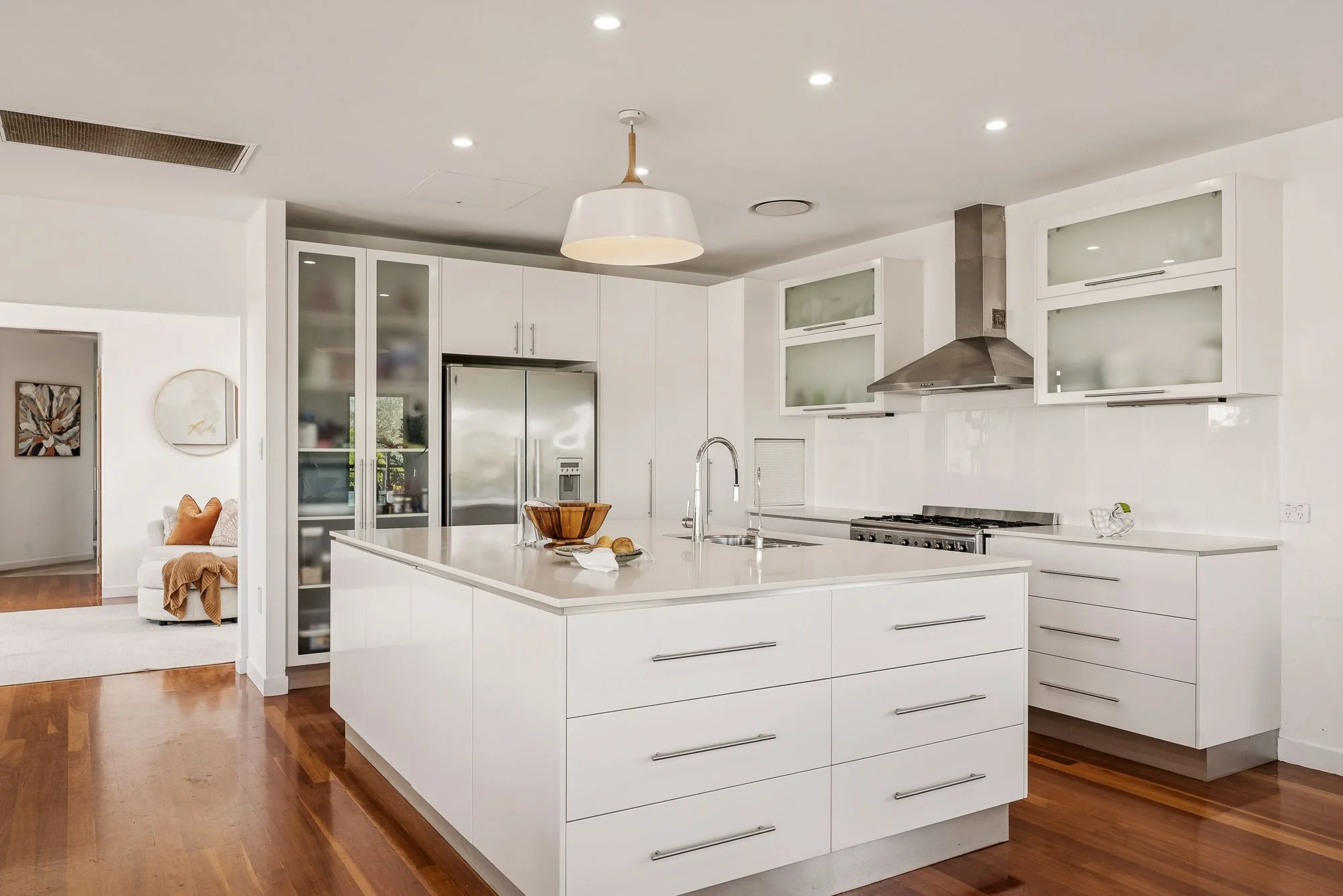 10 Thorpe Street, Balmoral QLD 4171