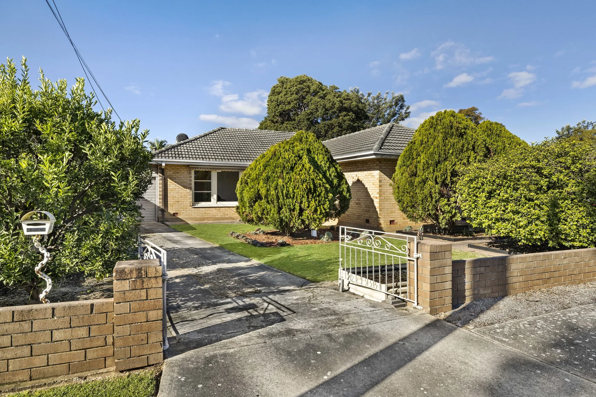 10 Tweed Avenue, Marion, SA 5043