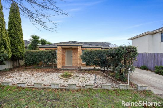 10 Woodside Way, Roxburgh Park, Vic 3064