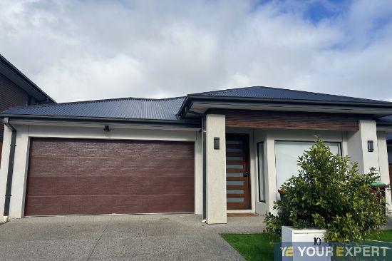 10 Zebu Drive, Clyde North, Vic 3978