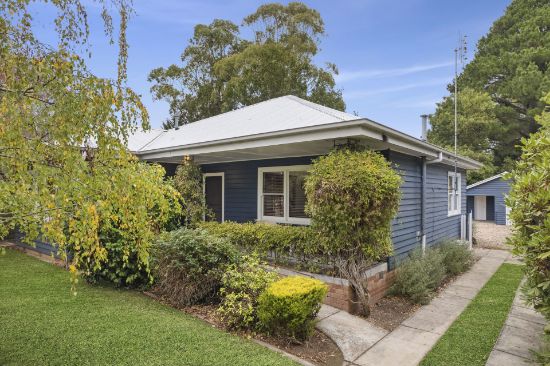 100 Central Springs Road, Daylesford, Vic 3460
