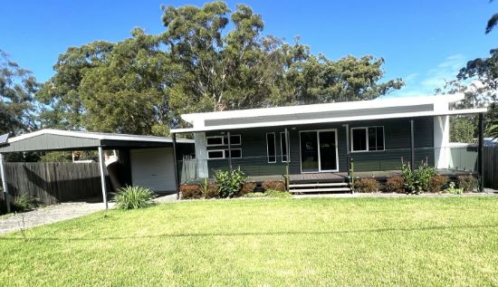 100 Laurel St, Russell Island, Qld 4184