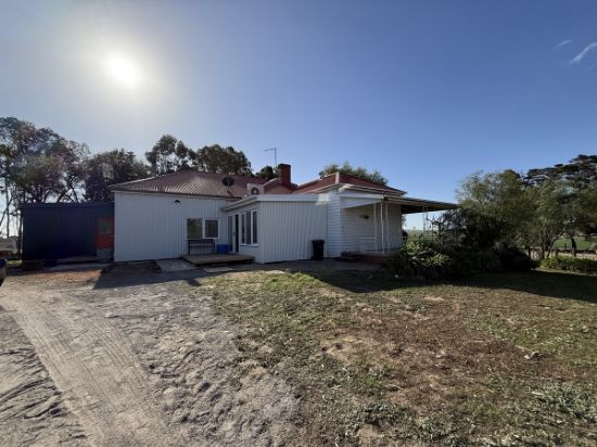 100 McFarlanes Lane, Winchelsea, Vic 3241