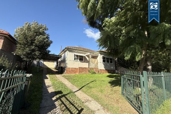 102 Canterbury Road, Glenfield, NSW 2167