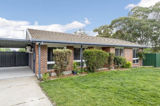 102 Louisa Lawson Crescent, Gilmore, ACT 2905