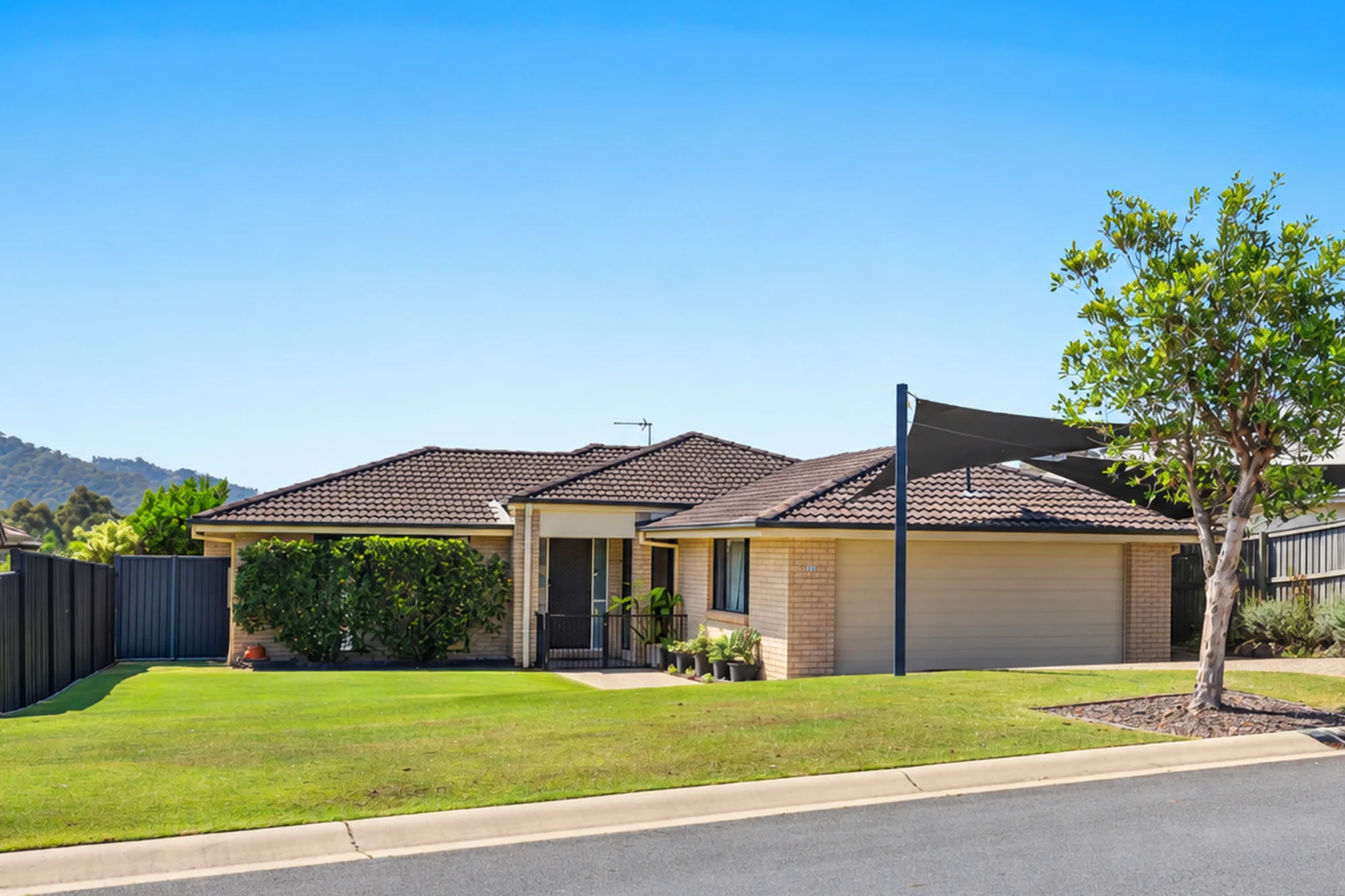 102 Wunburra Circle, Pacific Pines, Qld 4211