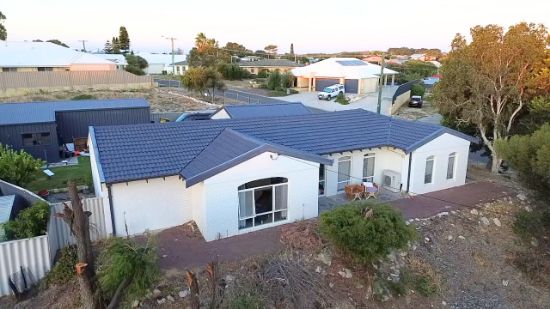 105 Whitfield Drive, Two Rocks, WA 6037