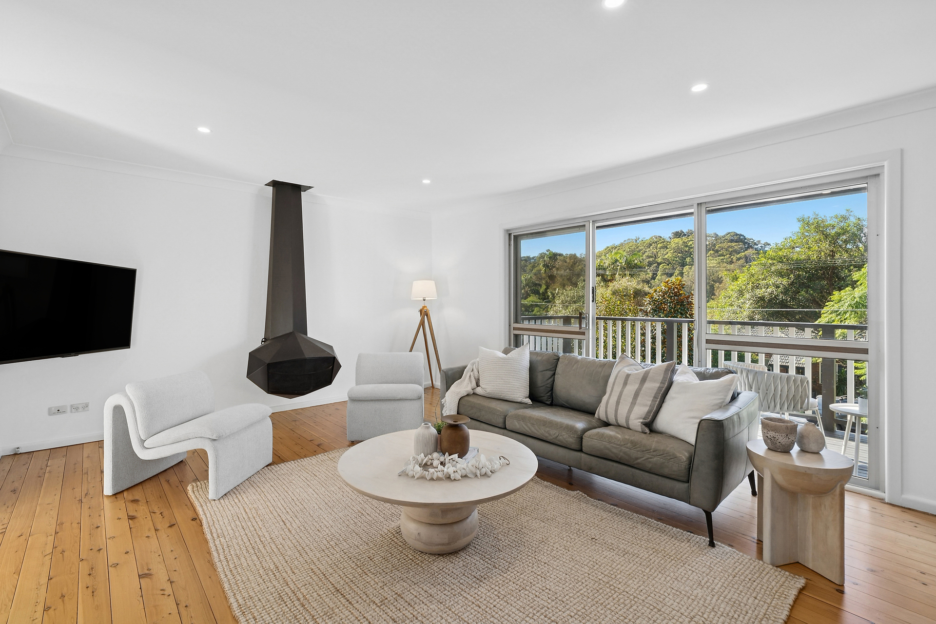 107 Gondola Road, North Narrabeen, NSW 2101 107 Gondola Road, North Narrabeen, NSW 2101