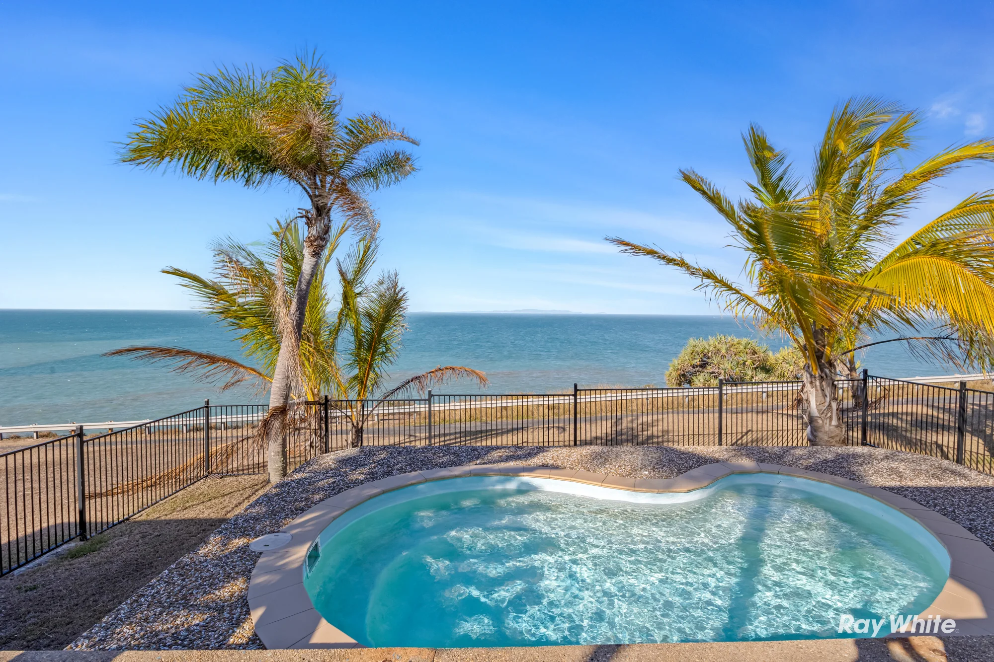 108 Matthew Flinders Drive, Cooee Bay, Qld 4703