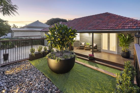 109 Alexandra Street, Bardon, Qld 4065