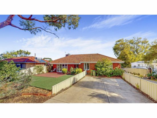 10a Woodley Crescent, Melville, WA 6156