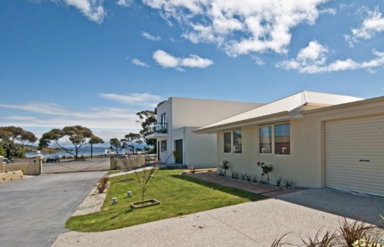 11/476 South Arm Road, Lauderdale, Tas 7021