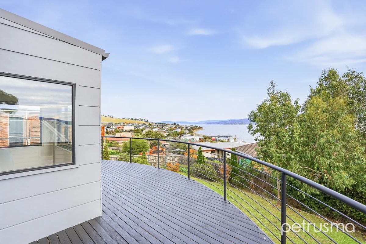11 Arlunya Street, Tranmere, Tas 7018