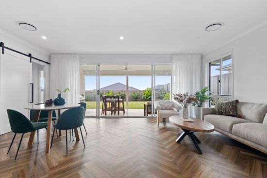 11 Bradman Street, D'Aguilar, Qld 4514