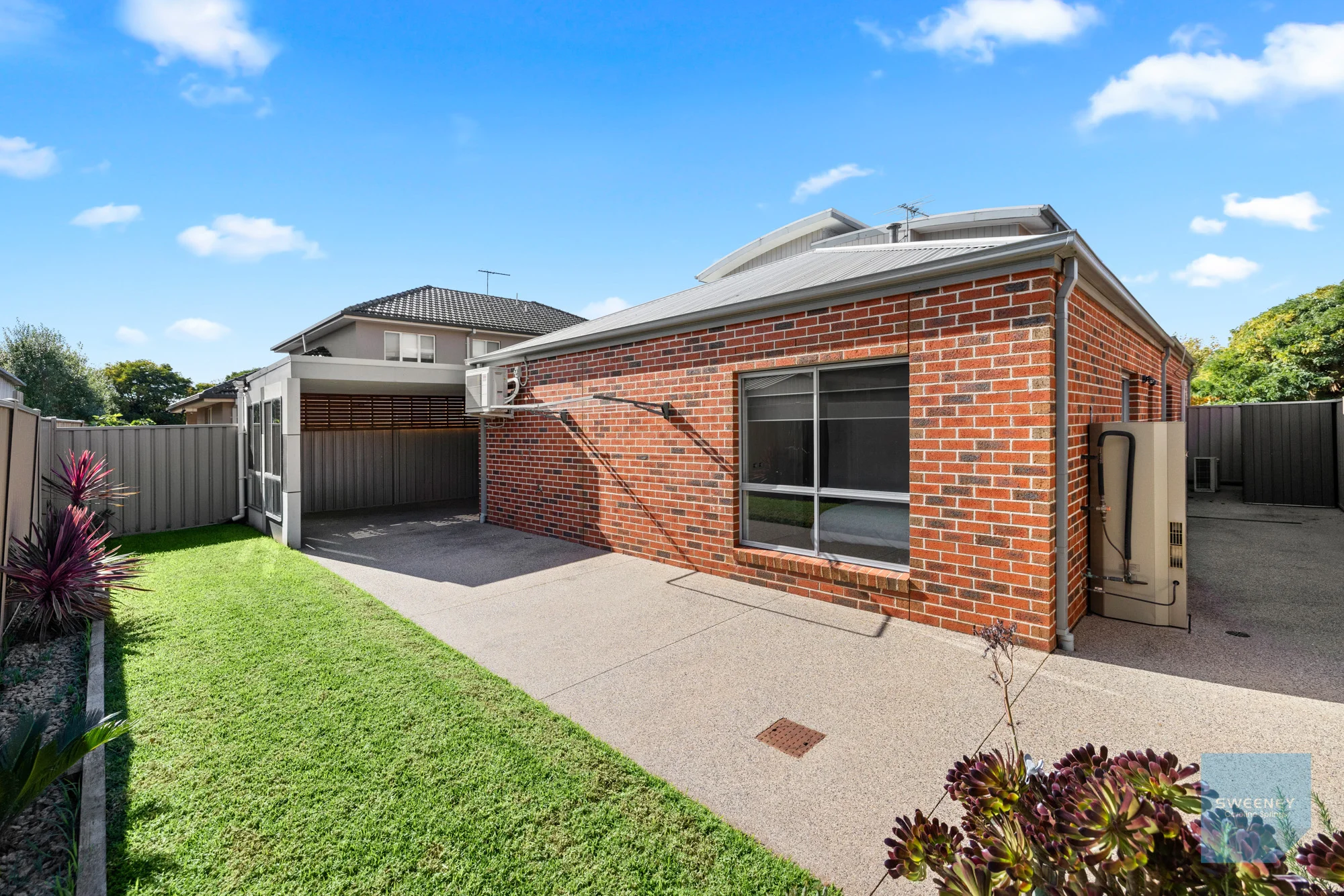 11 Braeside Walk, Caroline Springs, Vic 3023