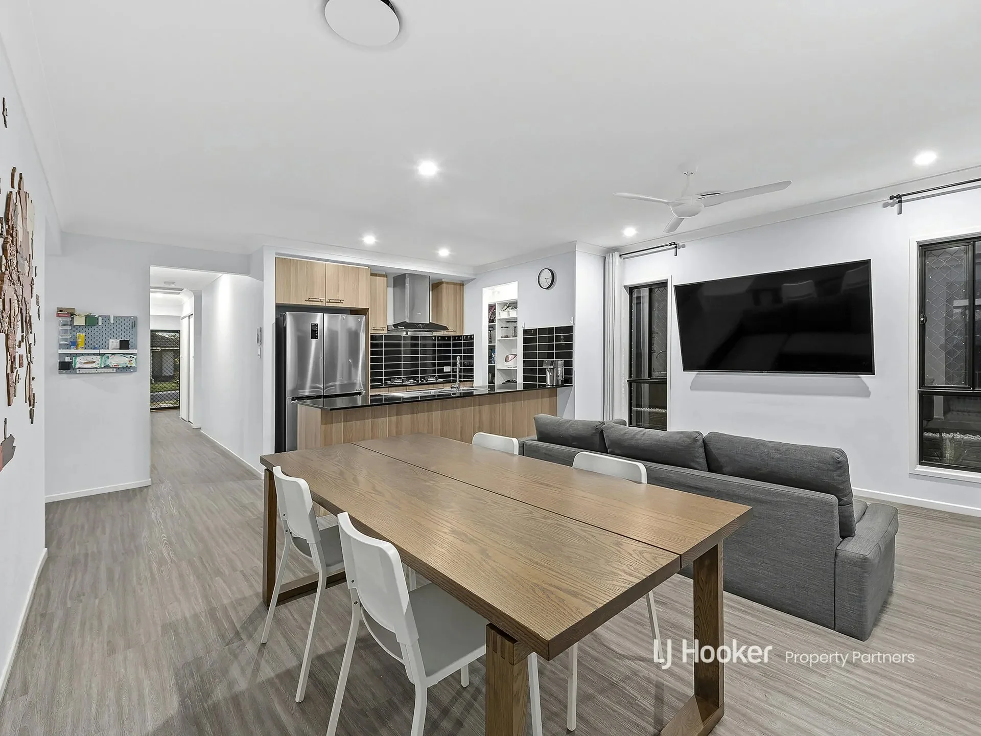 11 Bunya Drive, Park Ridge, Qld 4125