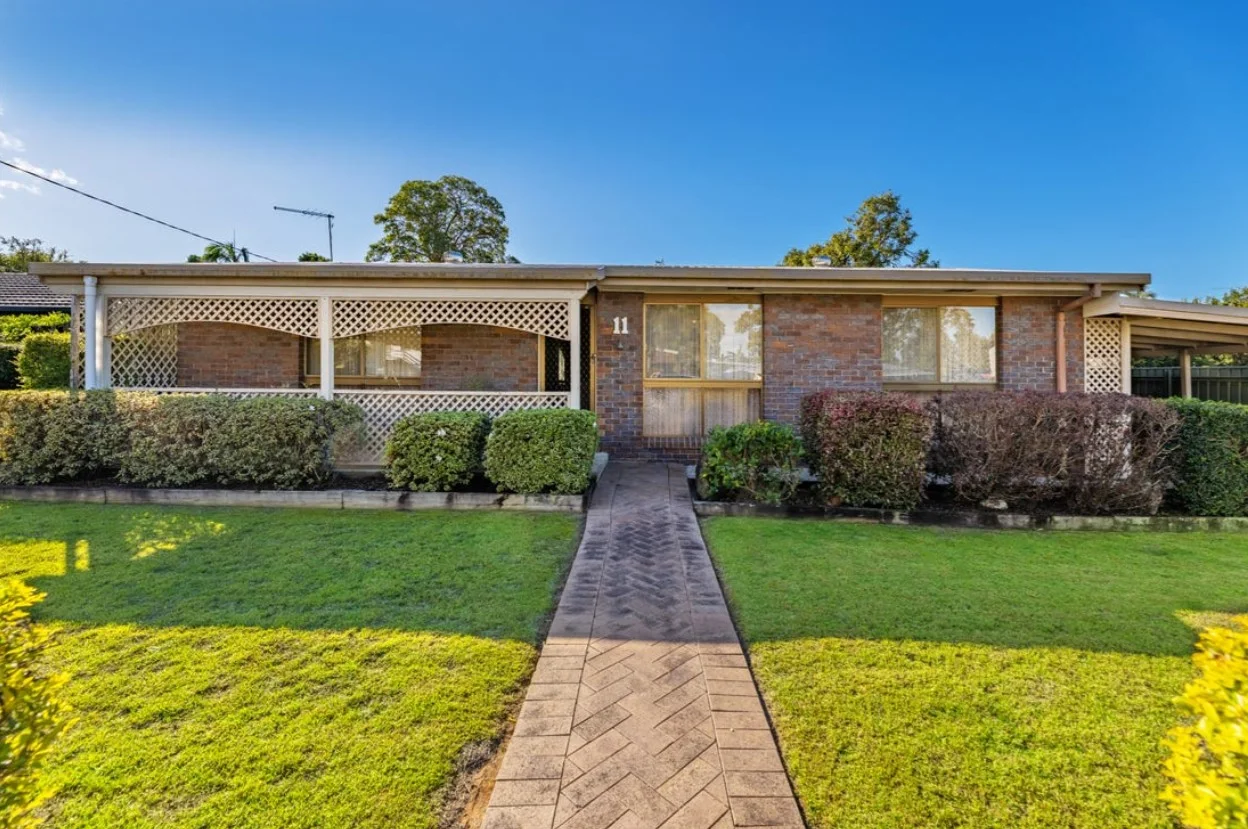 11 CARLISLE STREET, Morayfield, Qld 4506