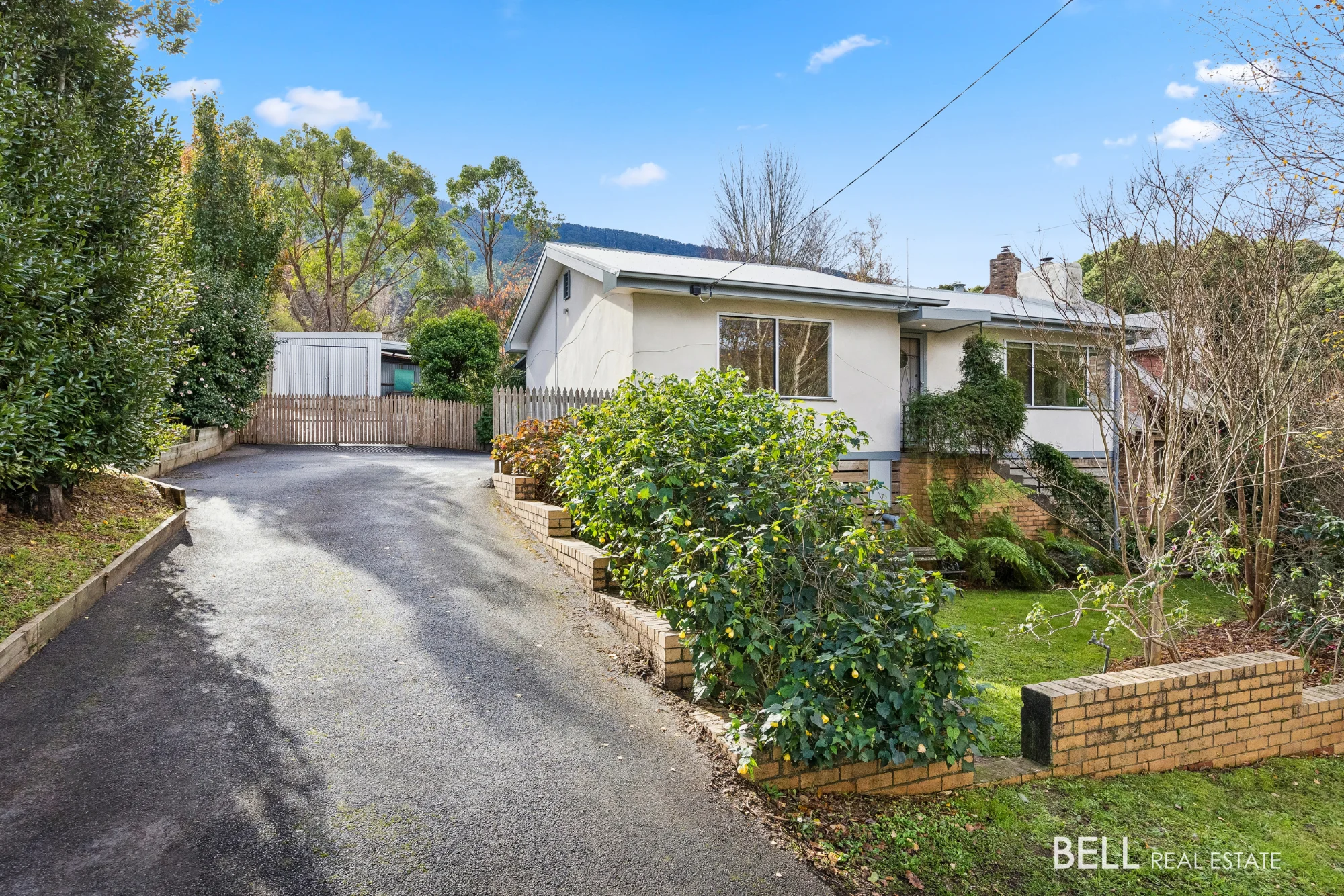 11 Comongin Avenue, Warburton, Vic 3799