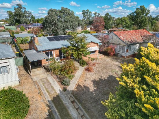 11 Courallie Street, Cowra, NSW 2794