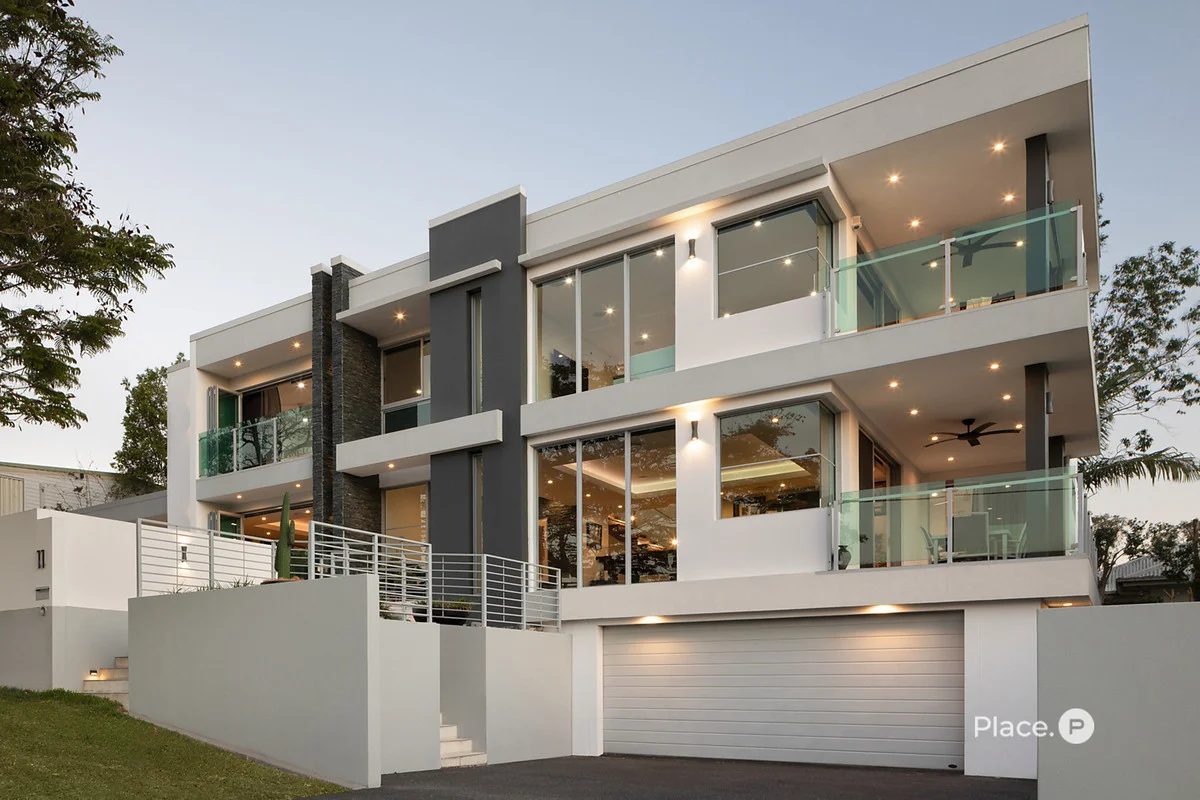 11 Crucis Street, Coorparoo, Qld 4151