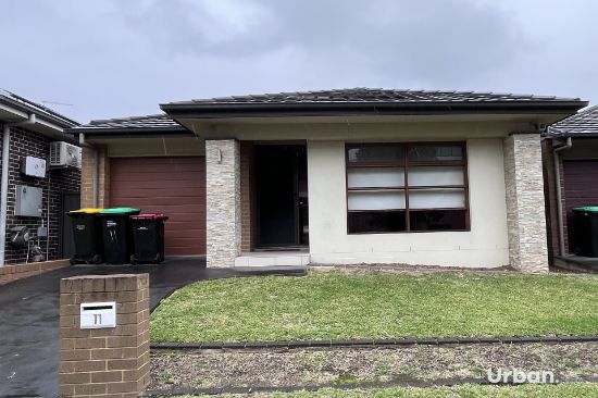 11 Darug Avenue, Glenmore Park, NSW 2745