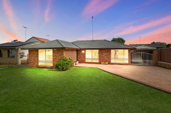 11 Dobell Circuit, St Clair, NSW 2759